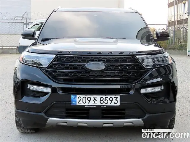 Ford Explorer 2021 2.3 автомат (гидро), миниатюра 3