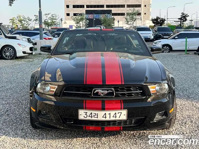Ford Mustang 2009 4.0 автомат (гидро), миниатюра 2