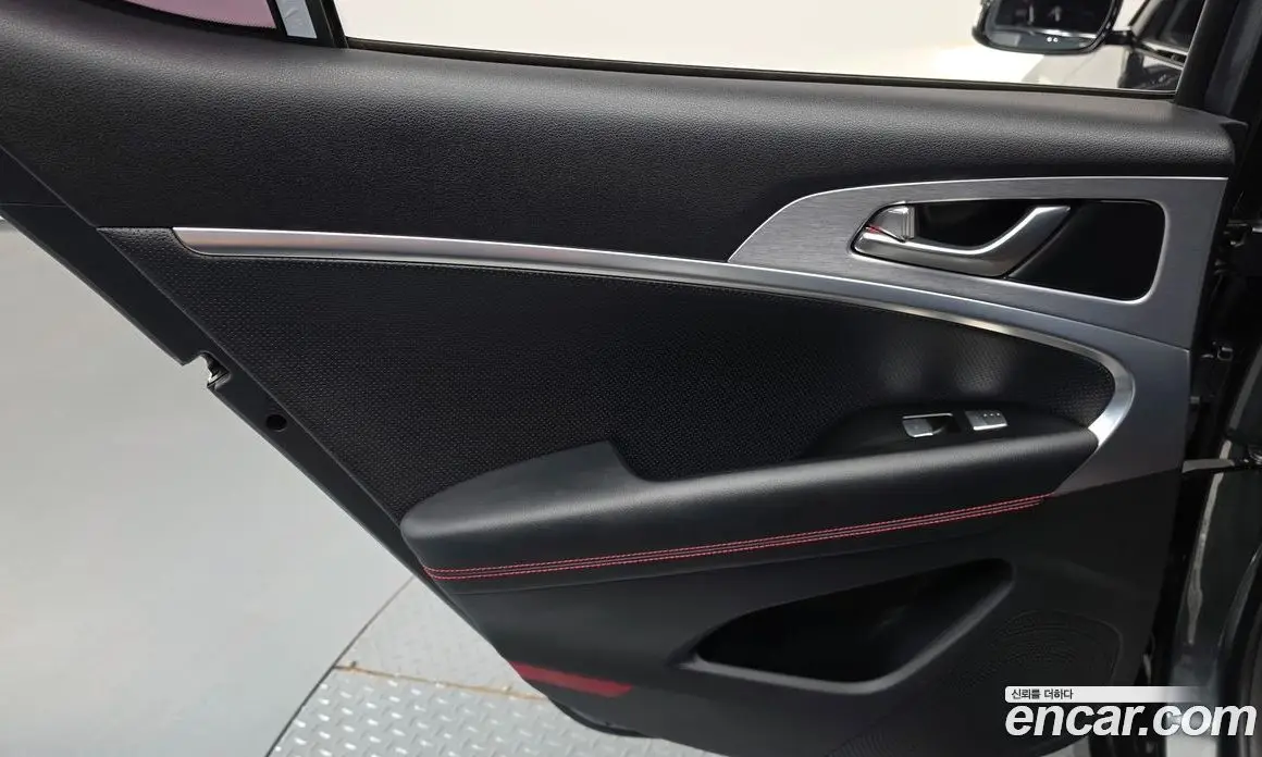 Genesis G70 2018 2.0 автомат (гидро), фото 15