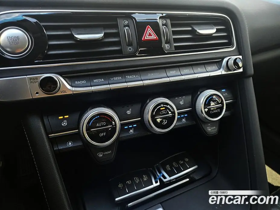 Genesis G70 2019 2.0 автомат (гидро), фото 9