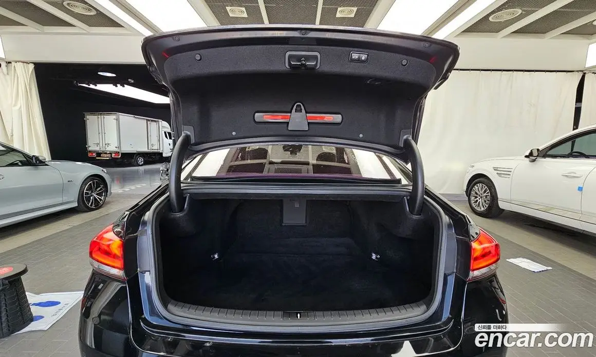 Genesis G80 2016 3.3 автомат (гидро), фото 26