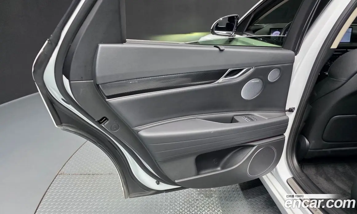 Genesis G80 2024 2.5 автомат (гидро), фото 15