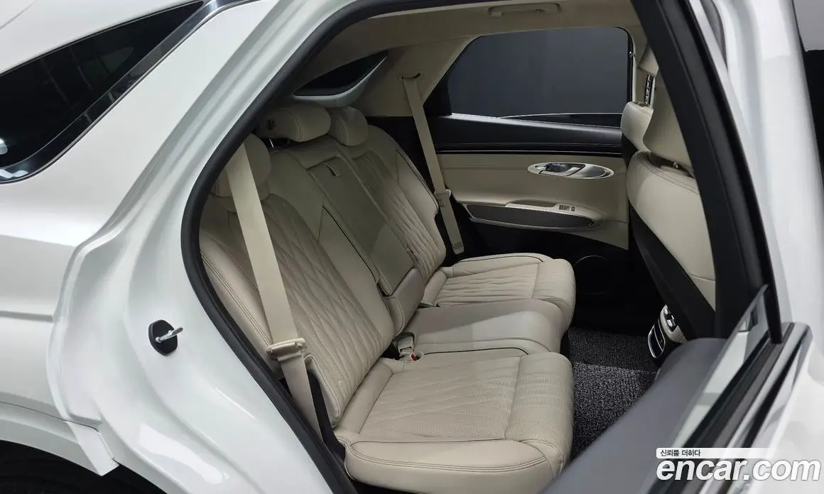 Genesis GV70 2023 2.5 автомат (гидро), фото 17