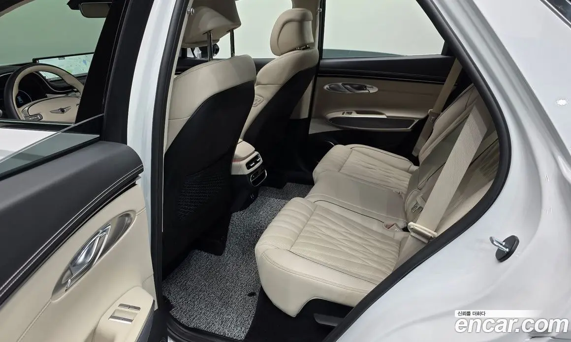 Genesis GV70 2023 2.5 автомат (гидро), фото 18