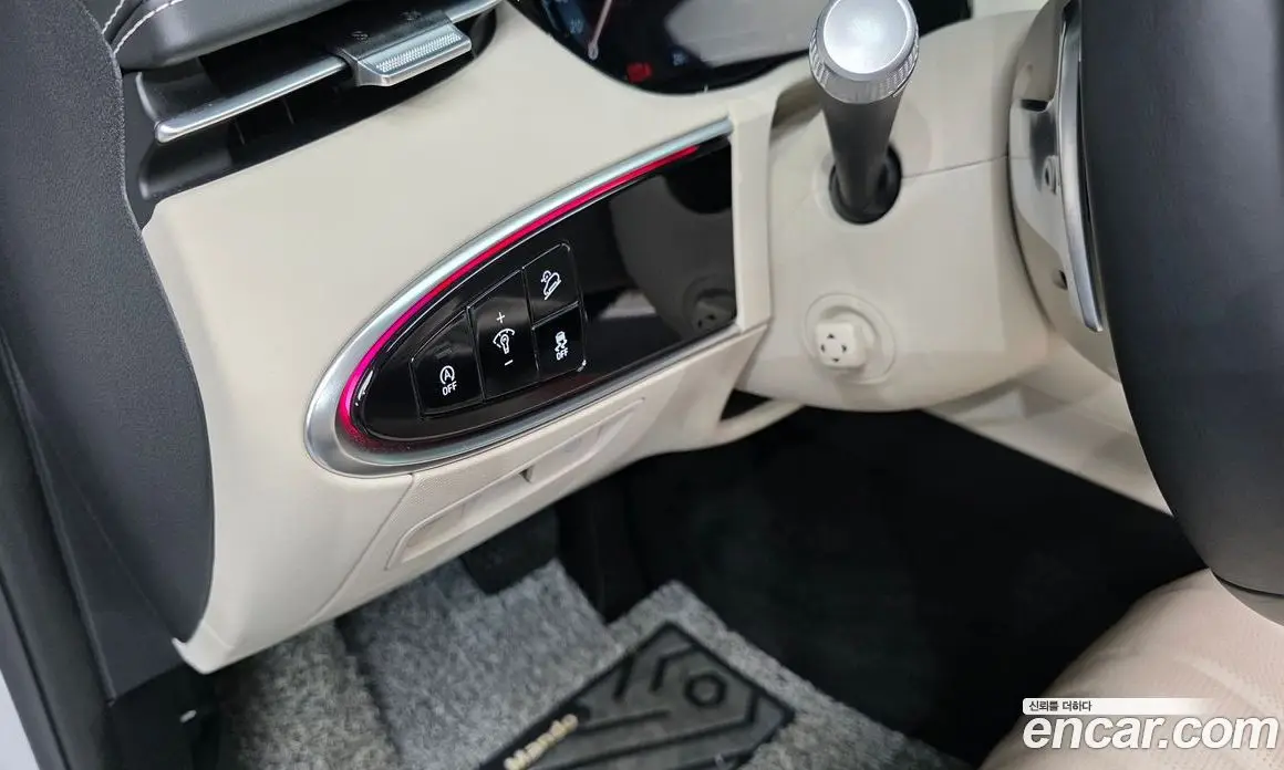 Genesis GV70 2023 2.5 автомат (гидро), фото 25