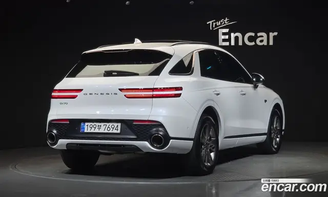 Genesis GV70 2023 2.5 автомат (гидро), миниатюра 2