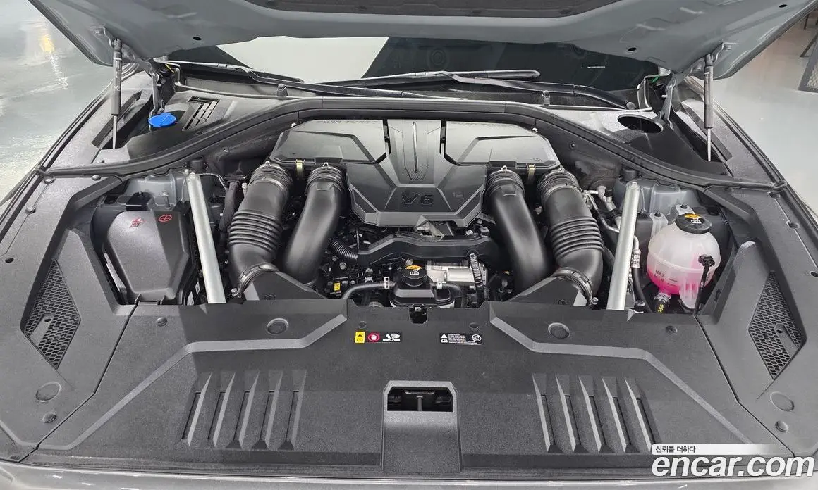 Genesis GV70 2024 3.5 автомат (гидро), фото 6
