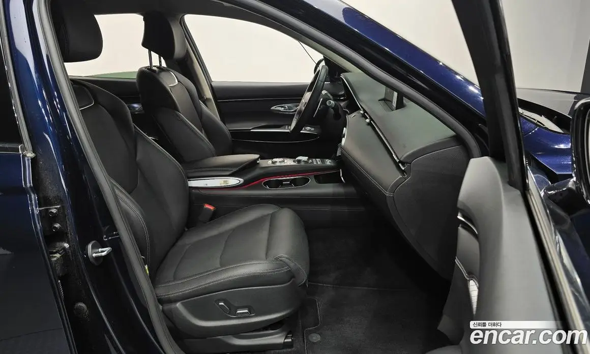 Genesis GV70 2024 2.5 автомат (гидро), фото 16