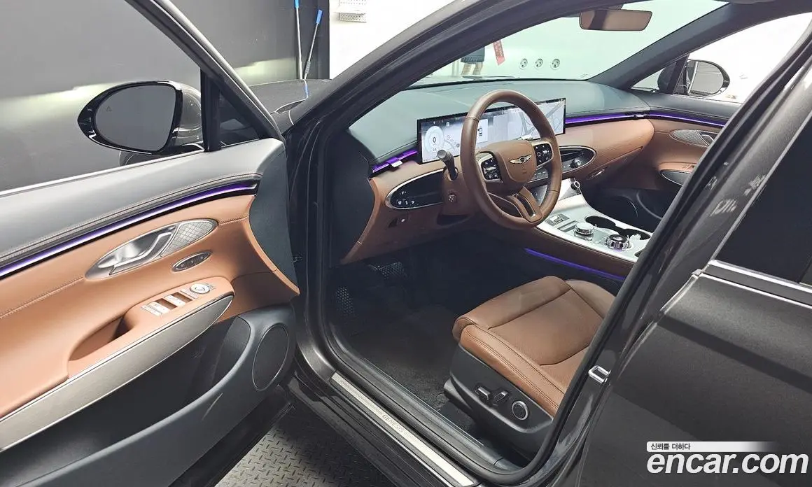 Genesis GV70 2025 2.5 автомат (гидро), фото 12