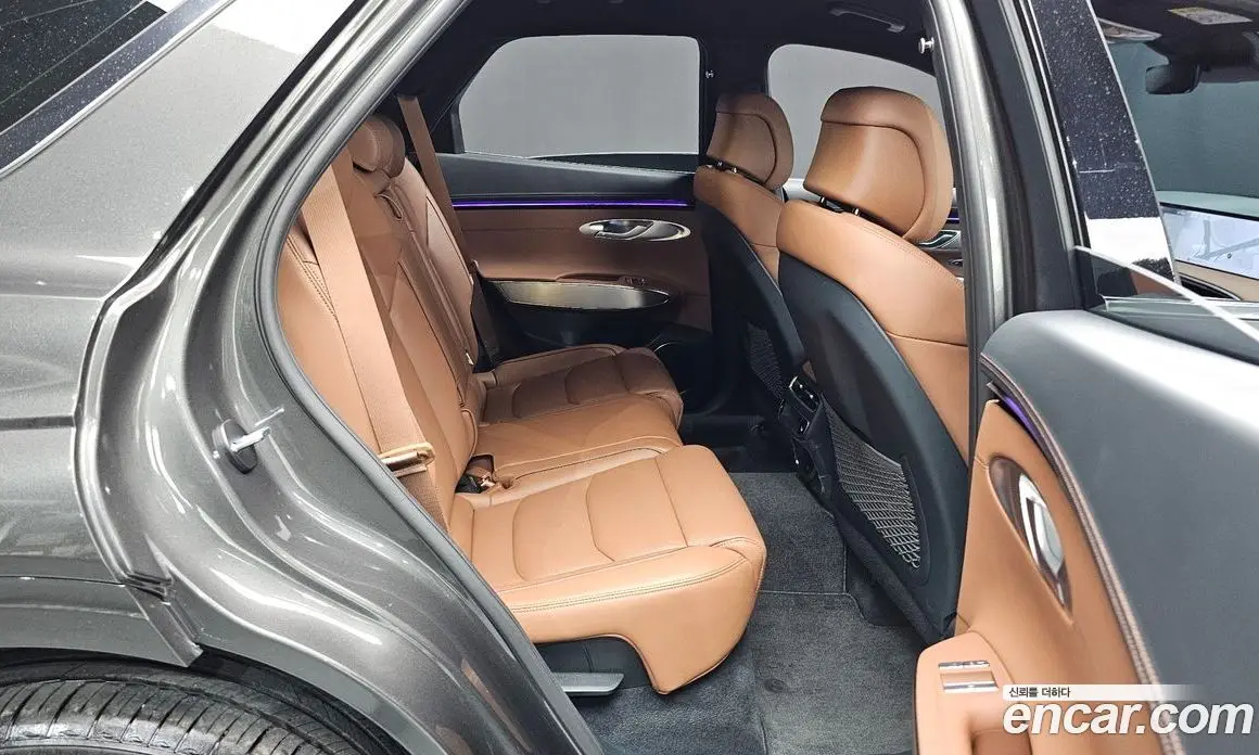 Genesis GV70 2025 2.5 автомат (гидро), фото 16