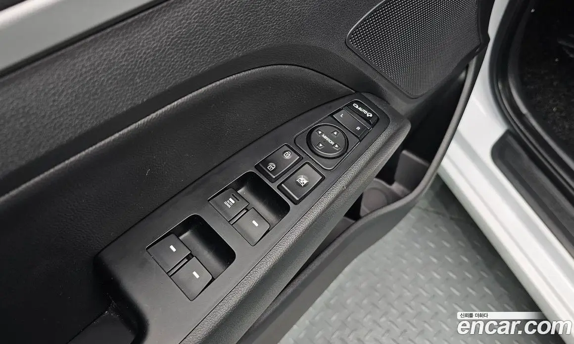 Hyundai Avante 2019 1.6 автомат (гидро), фото 20