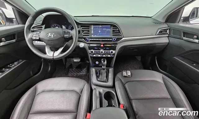 Hyundai Avante 2019 1.6 автомат (гидро), миниатюра 7