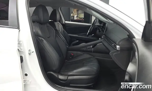 Hyundai Avante 2020 1.6 автомат (гидро), миниатюра 11