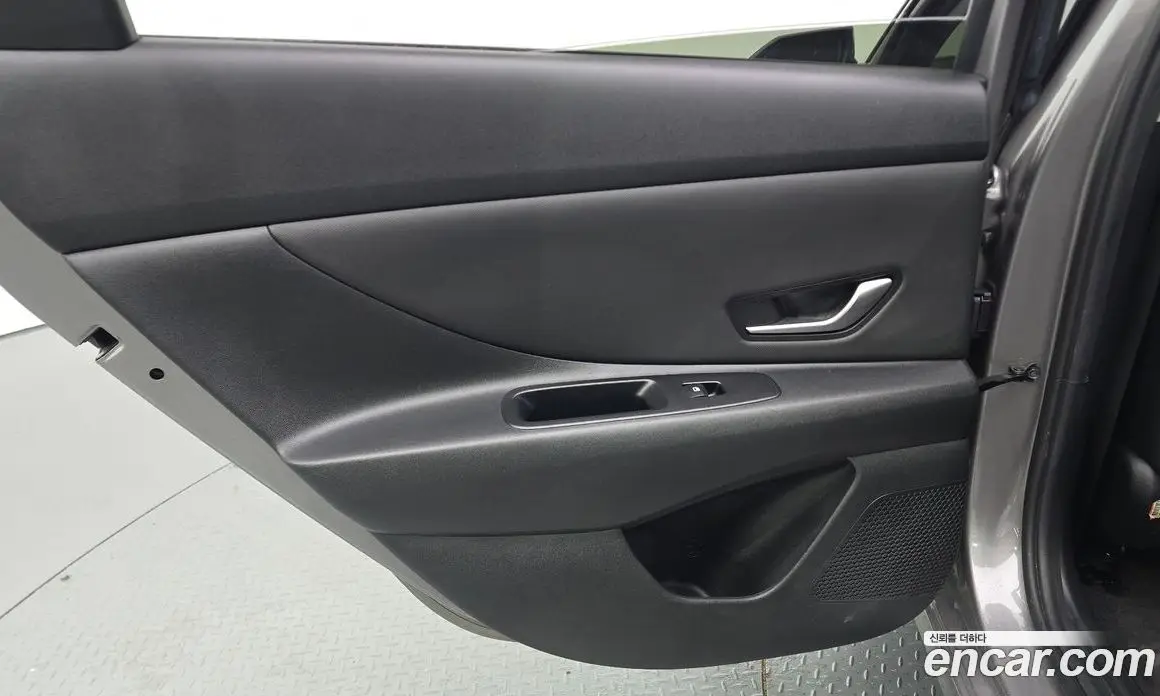 Hyundai Avante 2021 1.6 автомат (гидро), фото 15