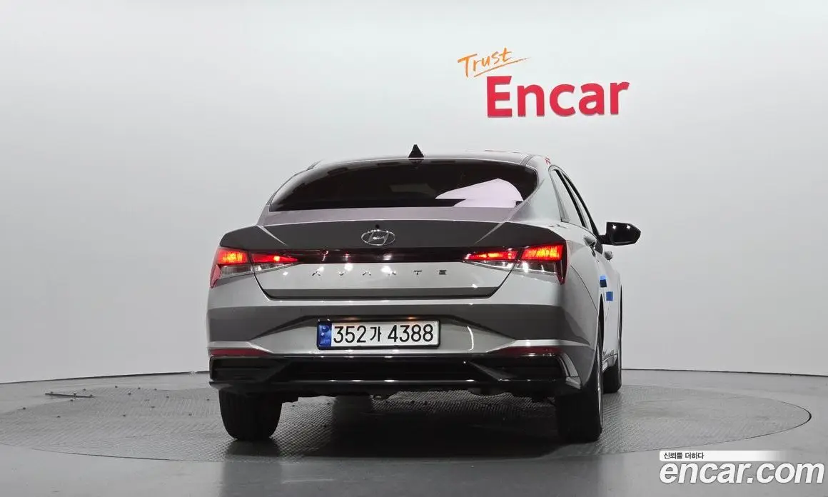 Hyundai Avante 2021 1.6 автомат (гидро), фото 4