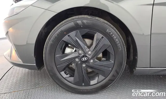 Hyundai Avante 2022 1.6 автомат (гидро), миниатюра 5