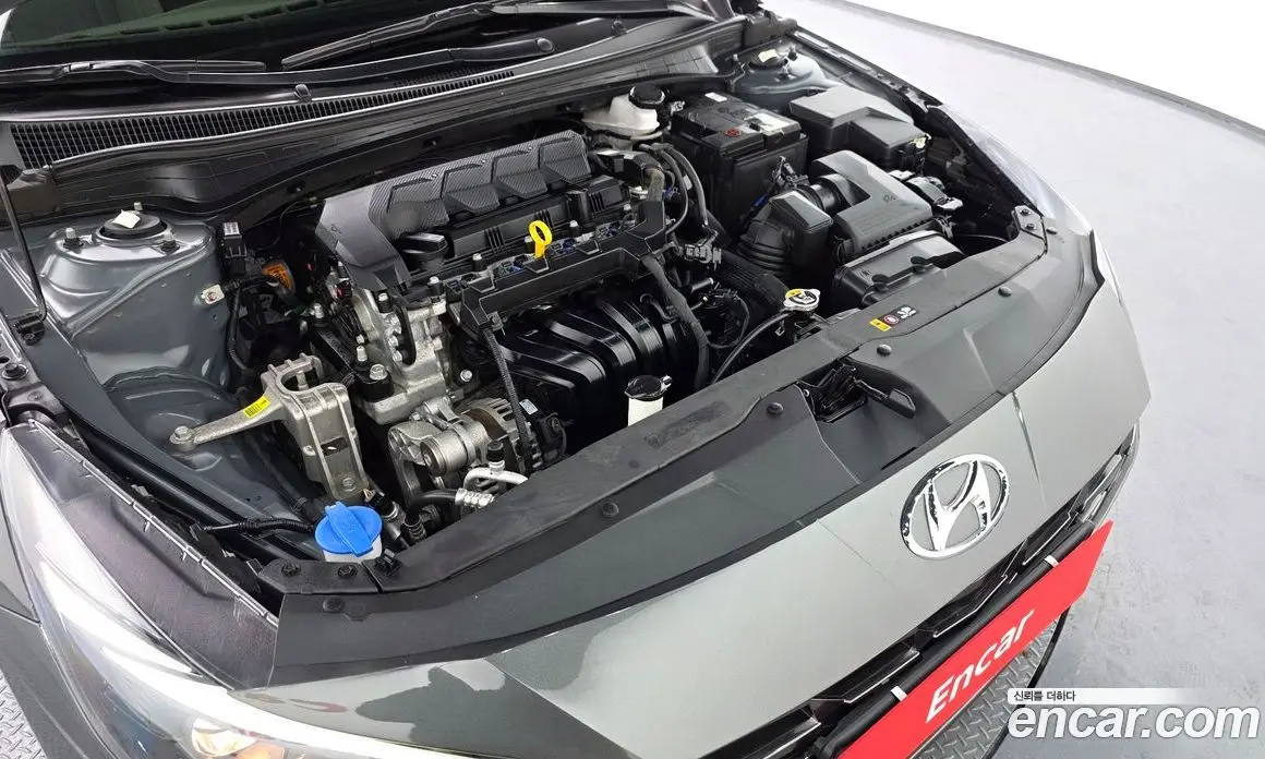 Hyundai Avante 2022 1.6 автомат (гидро), фото 6