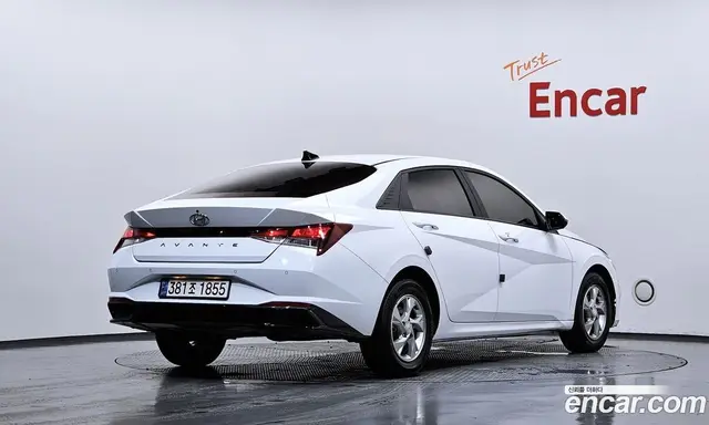 Hyundai Avante 2022 1.6 автомат (гидро), миниатюра 2
