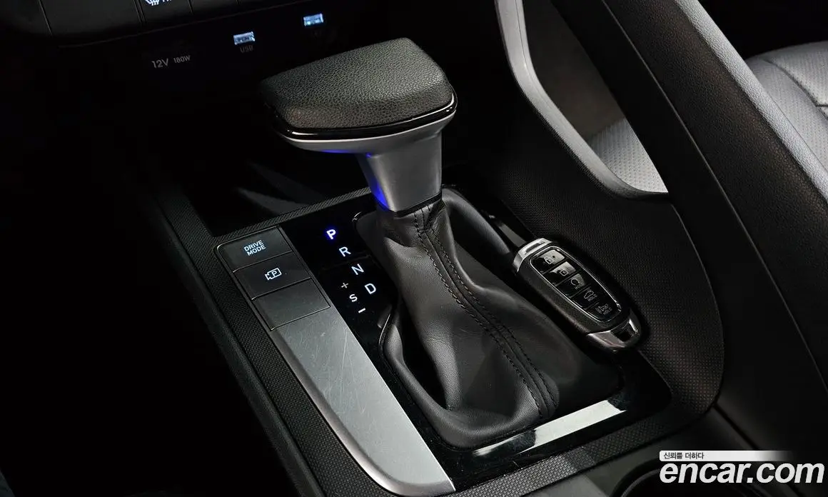 Hyundai Avante 2022 1.6 автомат (гидро), фото 12
