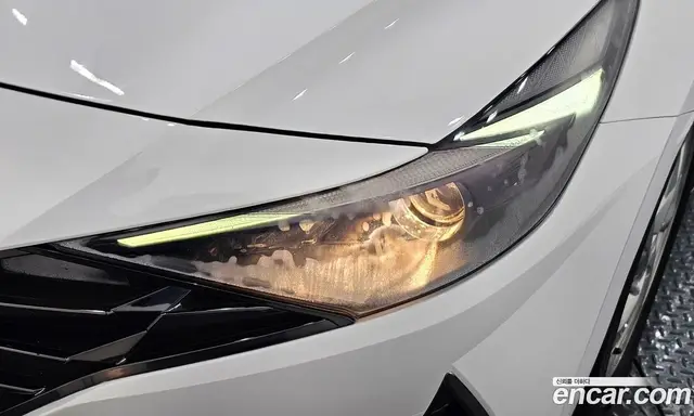 Hyundai Avante 2022 1.6 автомат (гидро), миниатюра 8