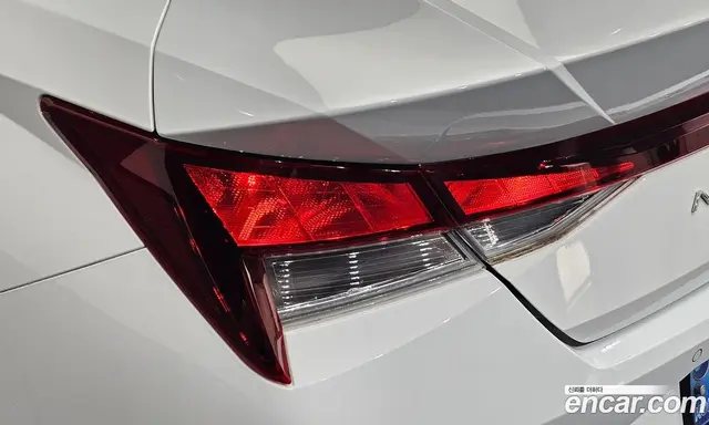 Hyundai Avante 2022 1.6 автомат (гидро), миниатюра 9