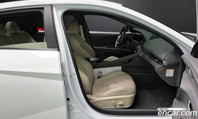 Hyundai Avante 2023 1.6 автомат (гидро), миниатюра 11