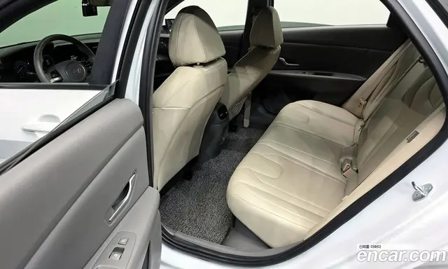 Hyundai Avante 2023 1.6 автомат (гидро), миниатюра 12