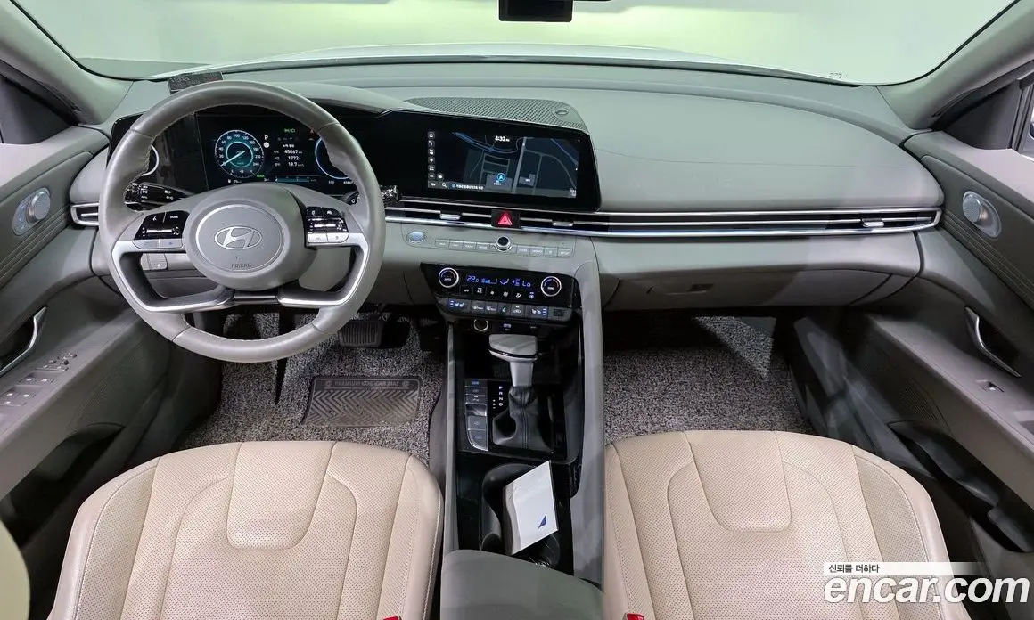 Hyundai Avante 2023 1.6 автомат (гидро), фото 7