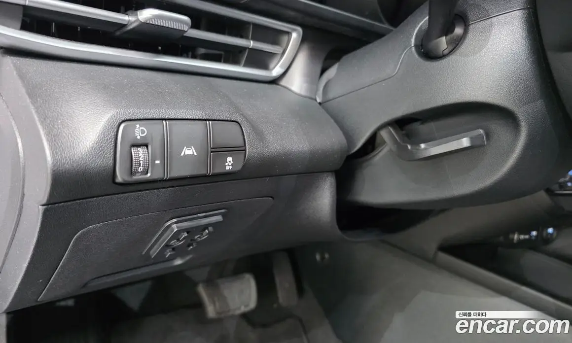 Hyundai Avante 2023 1.6 автомат (гидро), фото 20