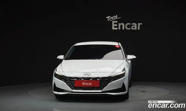 Hyundai Avante 2023 1.6 автомат (гидро), миниатюра 3