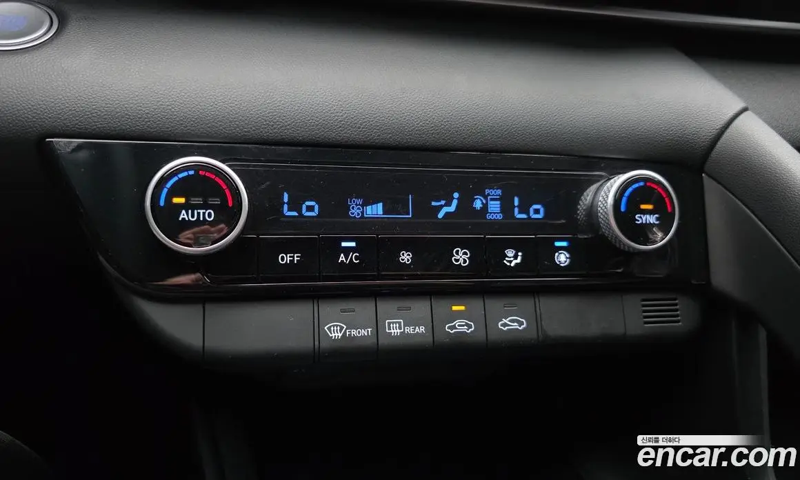 Hyundai Avante 2023 1.6 автомат (гидро), фото 24