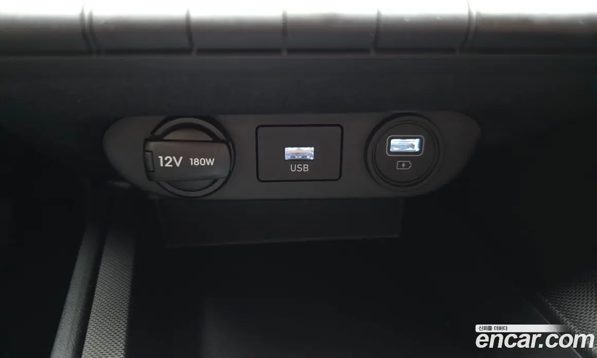 Hyundai Avante 2023 1.6 автомат (гидро), фото 25