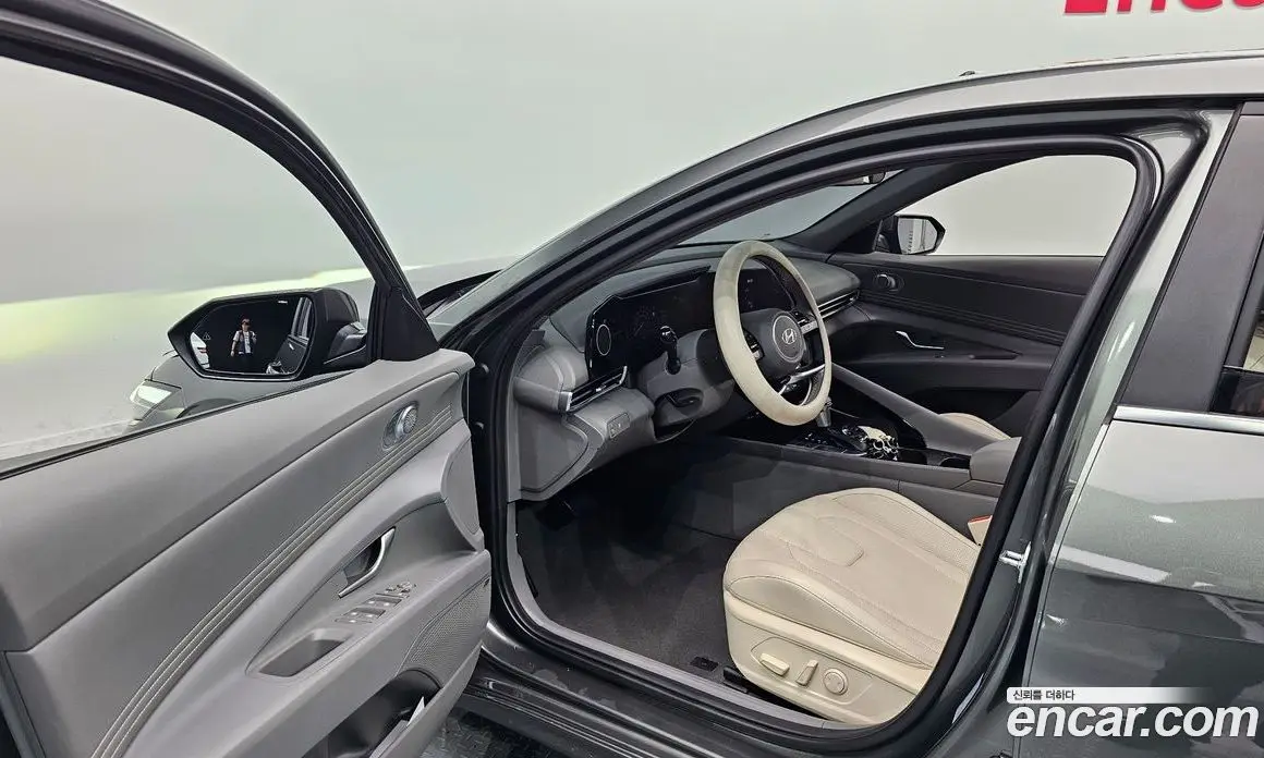 Hyundai Avante 2024 1.6 автомат (гидро), фото 13
