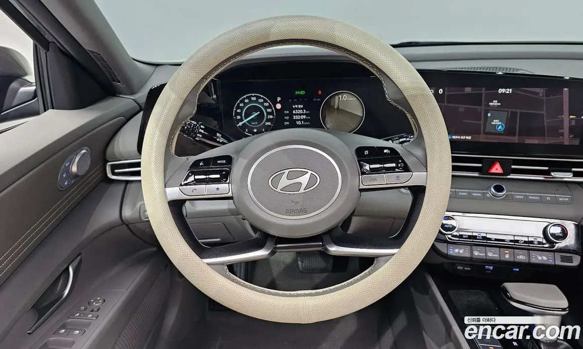 Hyundai Avante 2024 1.6 автомат (гидро), фото 19