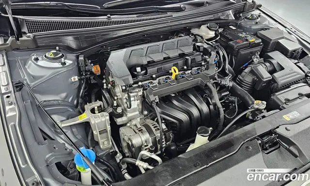 Hyundai Avante 2024 1.6 автомат (гидро), миниатюра 6