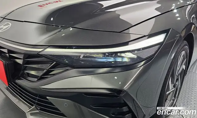 Hyundai Avante 2024 1.6 автомат (гидро), миниатюра 8
