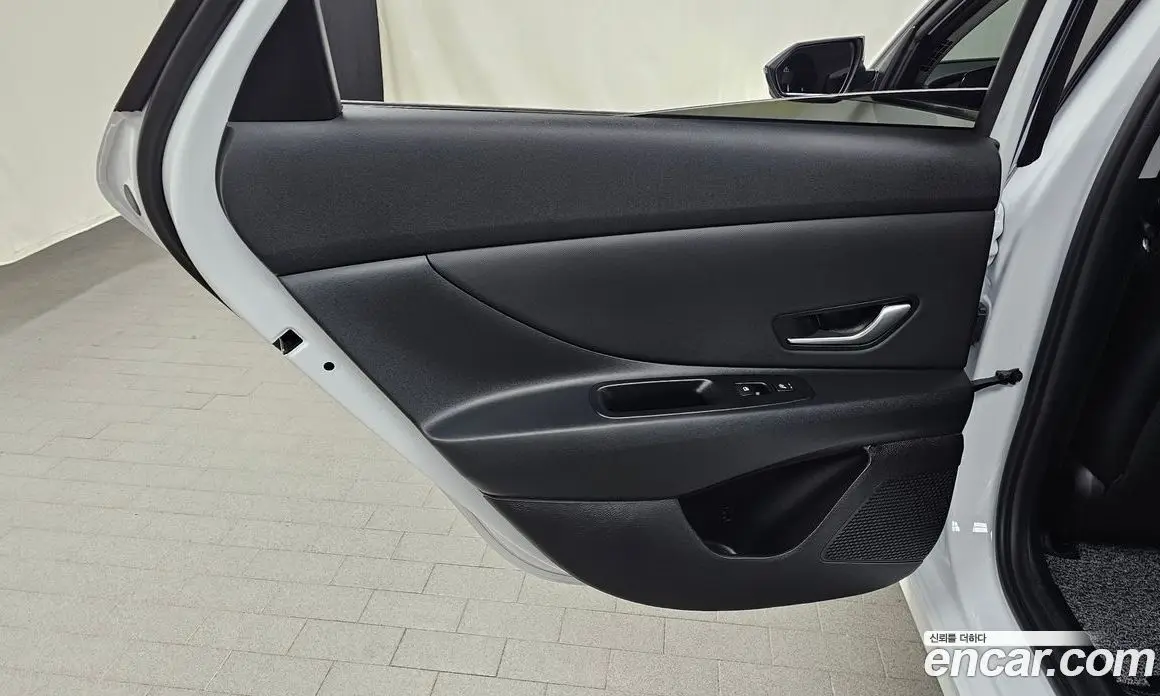 Hyundai Avante 2025 1.6 автомат (гидро), фото 15