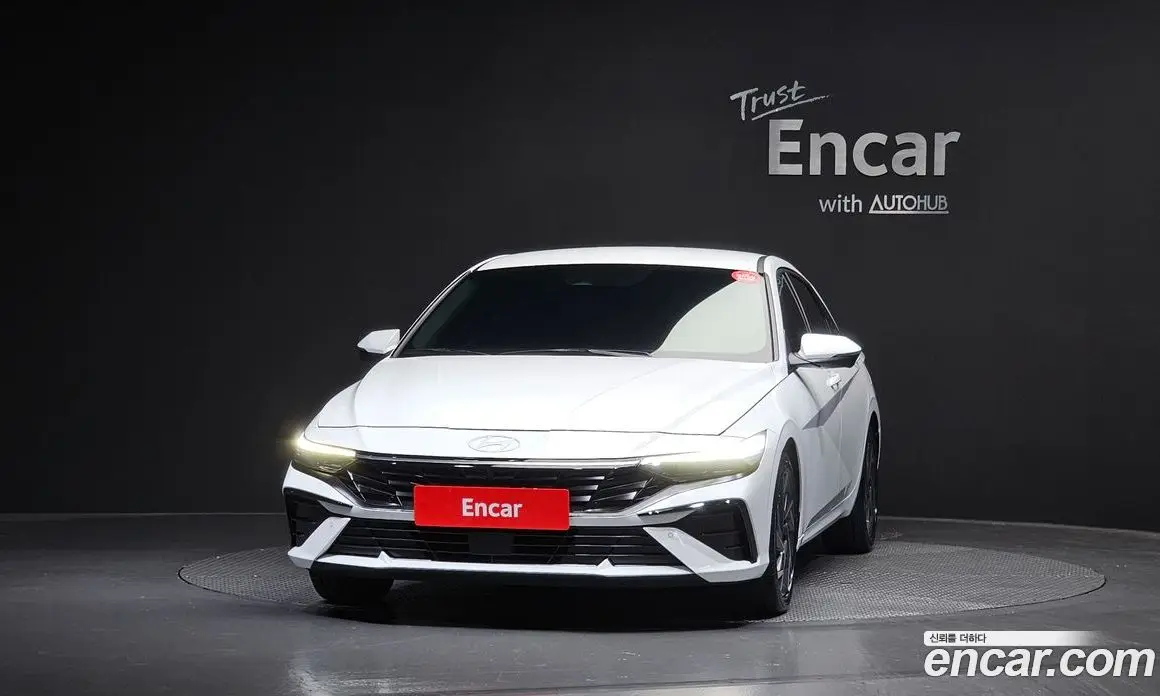 Hyundai Avante 2025 1.6 автомат (гидро), фото 3