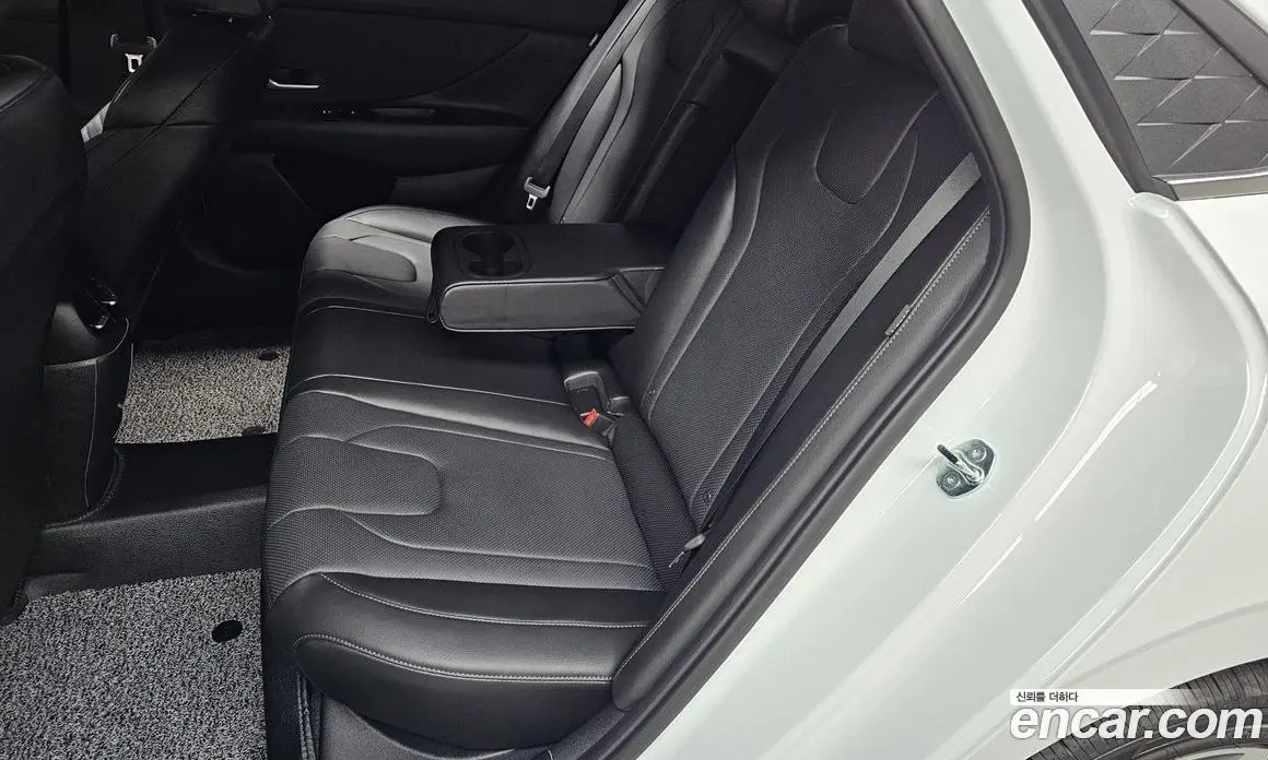 Hyundai Avante 2025 1.6 автомат (гидро), фото 31