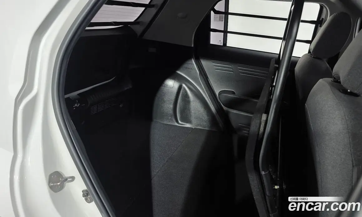 Hyundai Casper 2022 1.0 автомат (гидро), фото 16