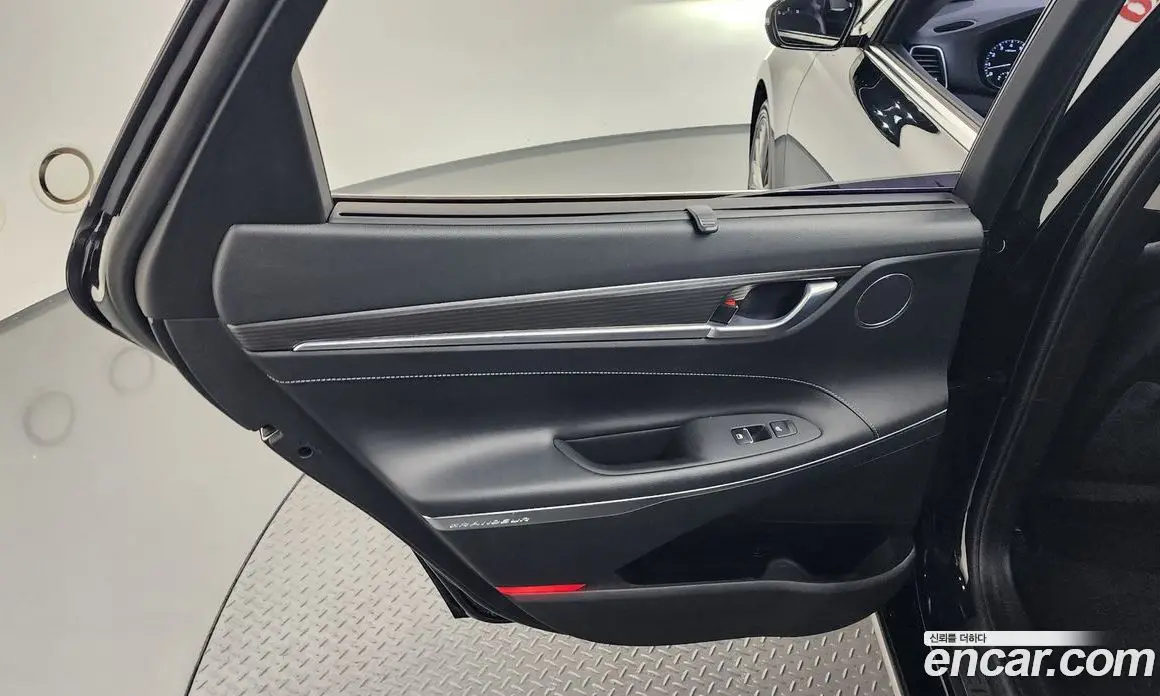 Hyundai Grandeur 2017 3.0 автомат (гидро), фото 15