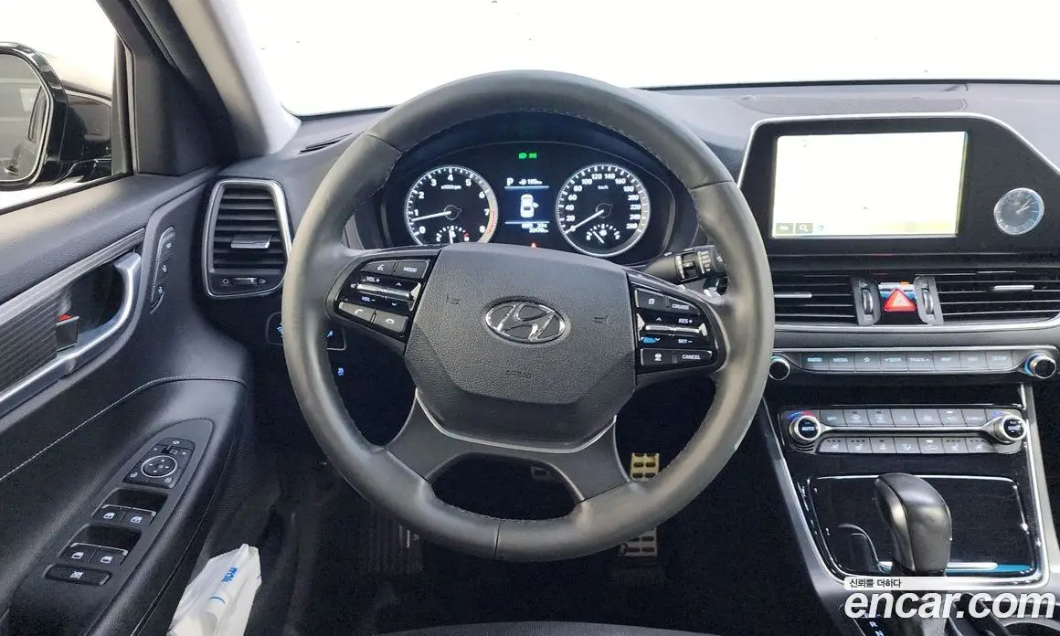 Hyundai Grandeur 2017 3.0 автомат (гидро), фото 18