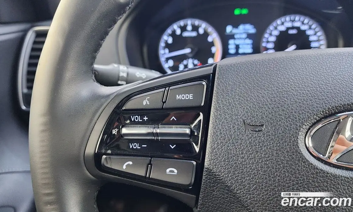 Hyundai Grandeur 2017 3.0 автомат (гидро), фото 22