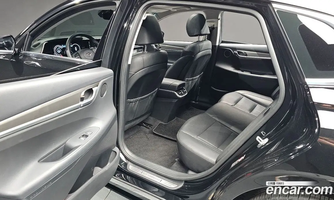 Hyundai Grandeur 2022 2.5 автомат (гидро), фото 16