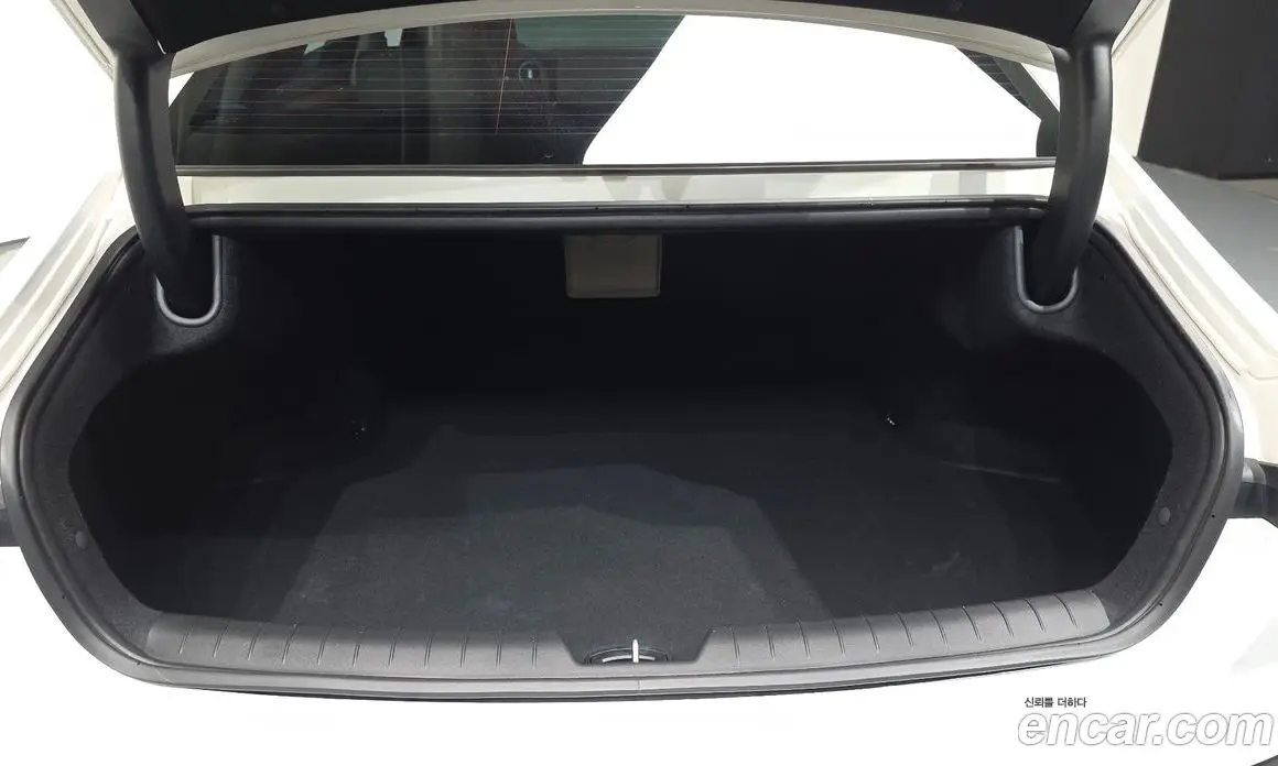 Hyundai Grandeur 2024 2.5 автомат (гидро), фото 20