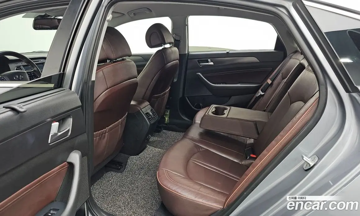 Hyundai Sonata 2016 2.0 автомат (гидро), фото 15