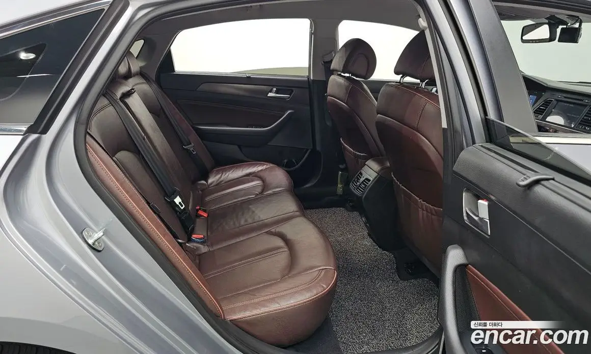 Hyundai Sonata 2016 2.0 автомат (гидро), фото 17