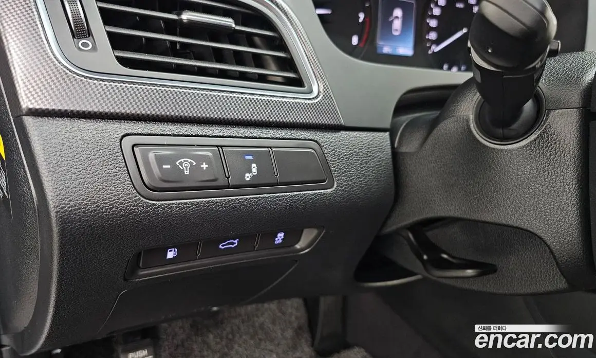 Hyundai Sonata 2016 2.0 автомат (гидро), фото 23