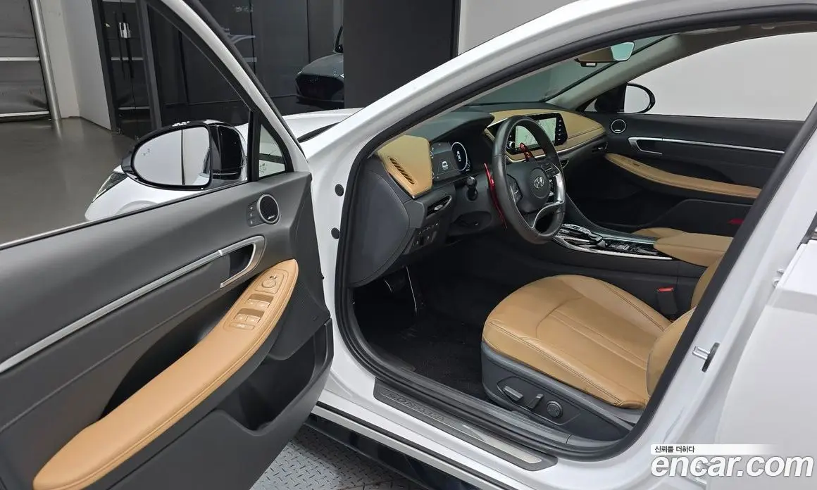 Hyundai Sonata 2020 1.6 автомат (гидро), фото 13