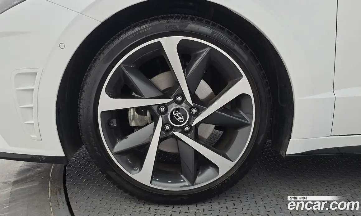 Hyundai Sonata 2020 1.6 автомат (гидро), фото 5